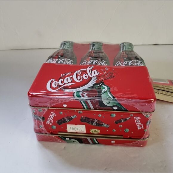 Coca-Cola Tin  - Picture 5 of 6
